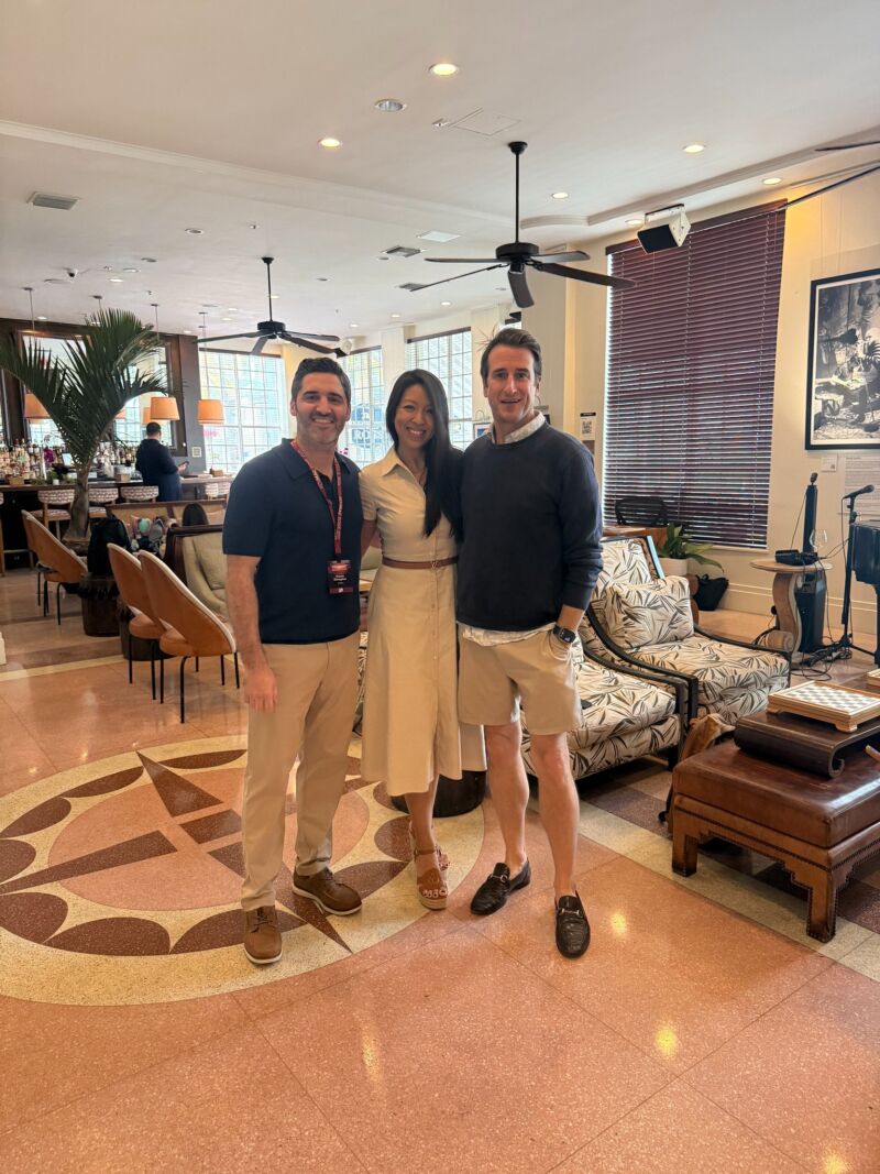 Image for the Tweet beginning: RenMac Edge is officially in